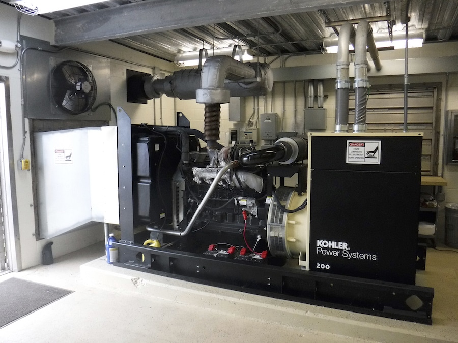 How a UPS System Works with a Backup Generator