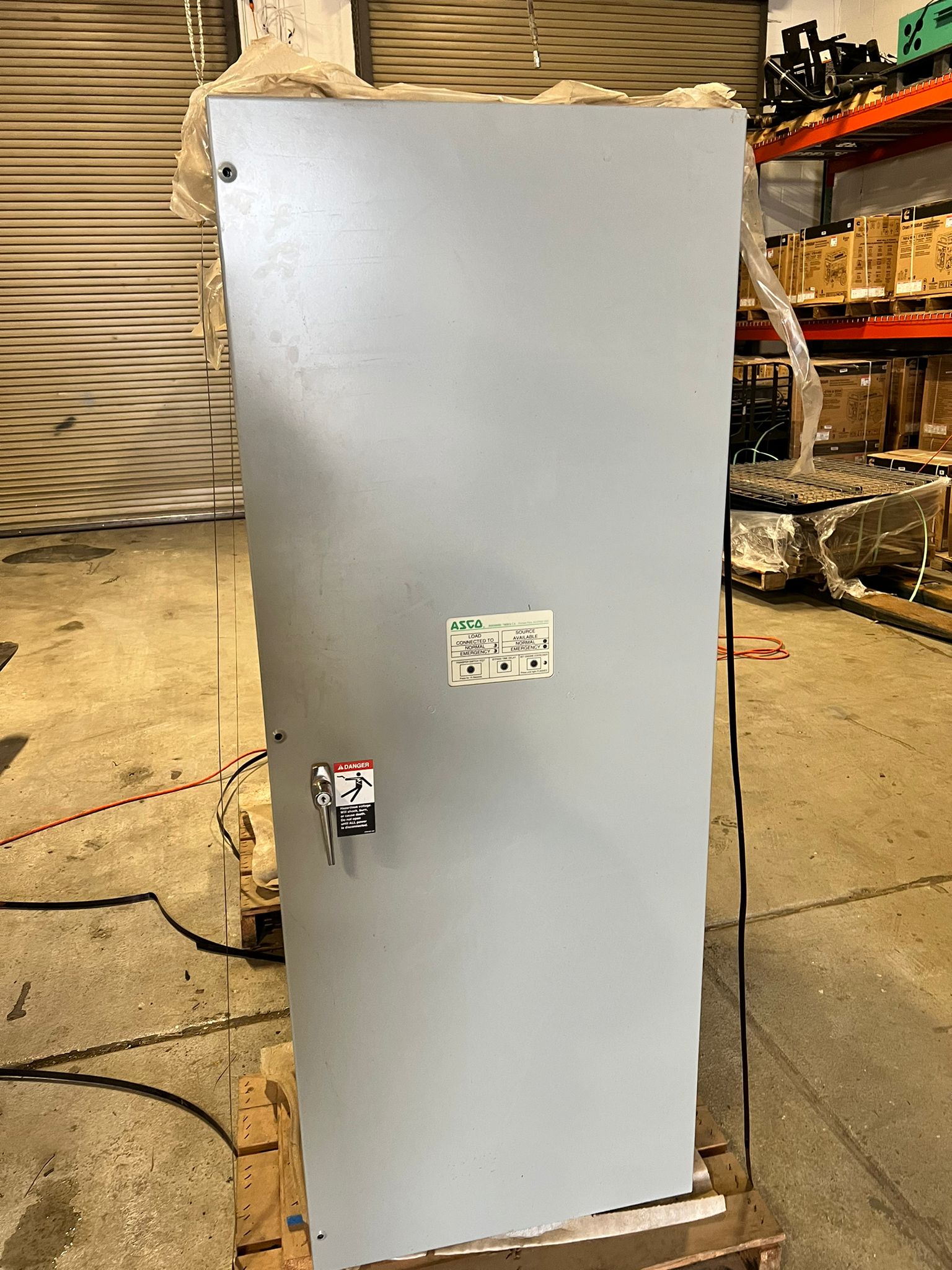 600 Amp ASCO Series 300 Automatic Transfer Switch – SALE PENDING