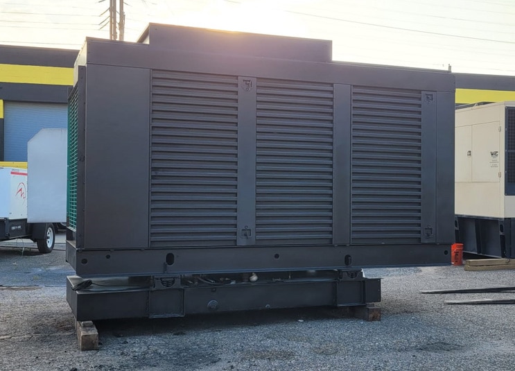 Used 450 kW Cummins 450DFEC Diesel Generator – SOLD!
