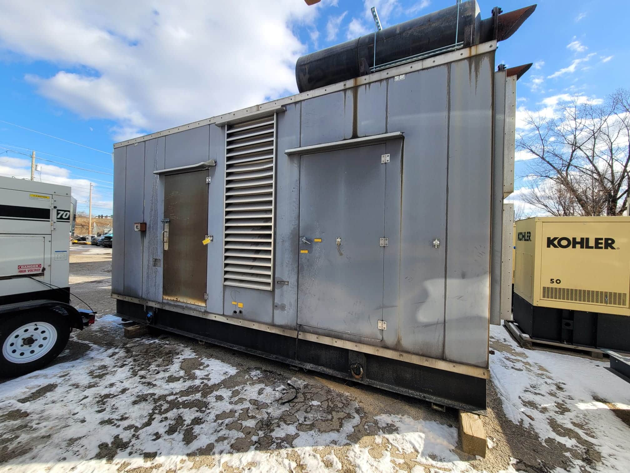 Used 900 kW Cummins DFHC Diesel Generator