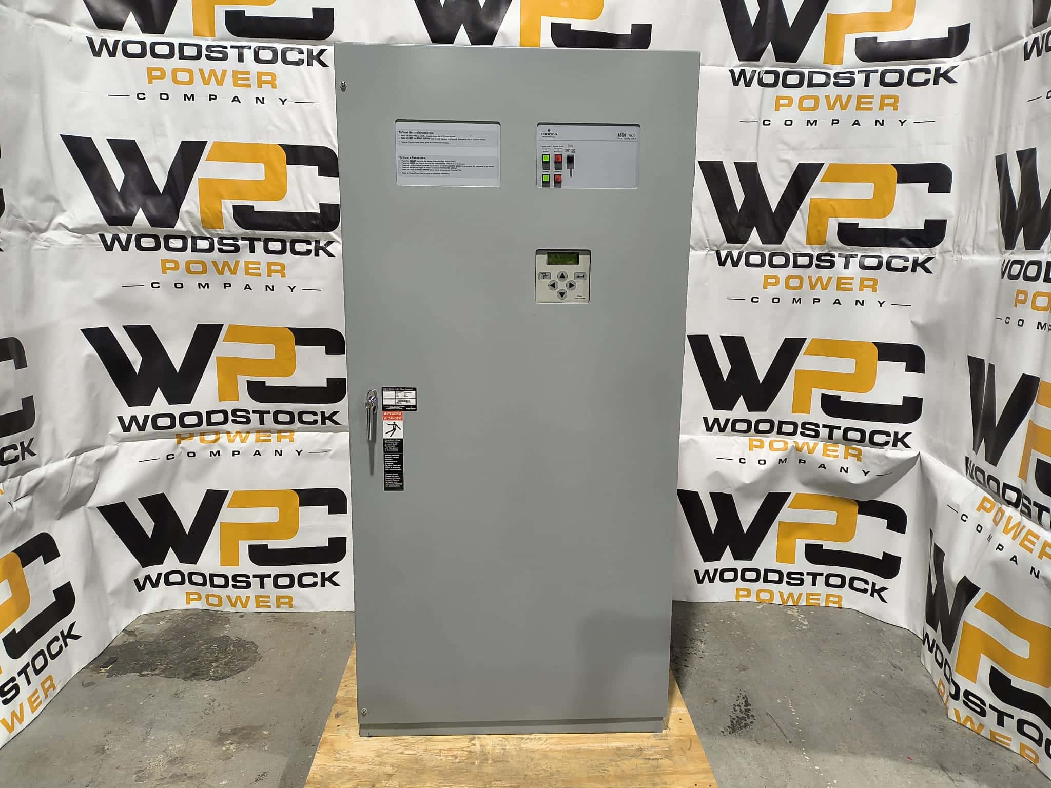 Surplus 800 Amp ASCO Series 7000 H07ATSA30800N50C Automatic Transfer Switch