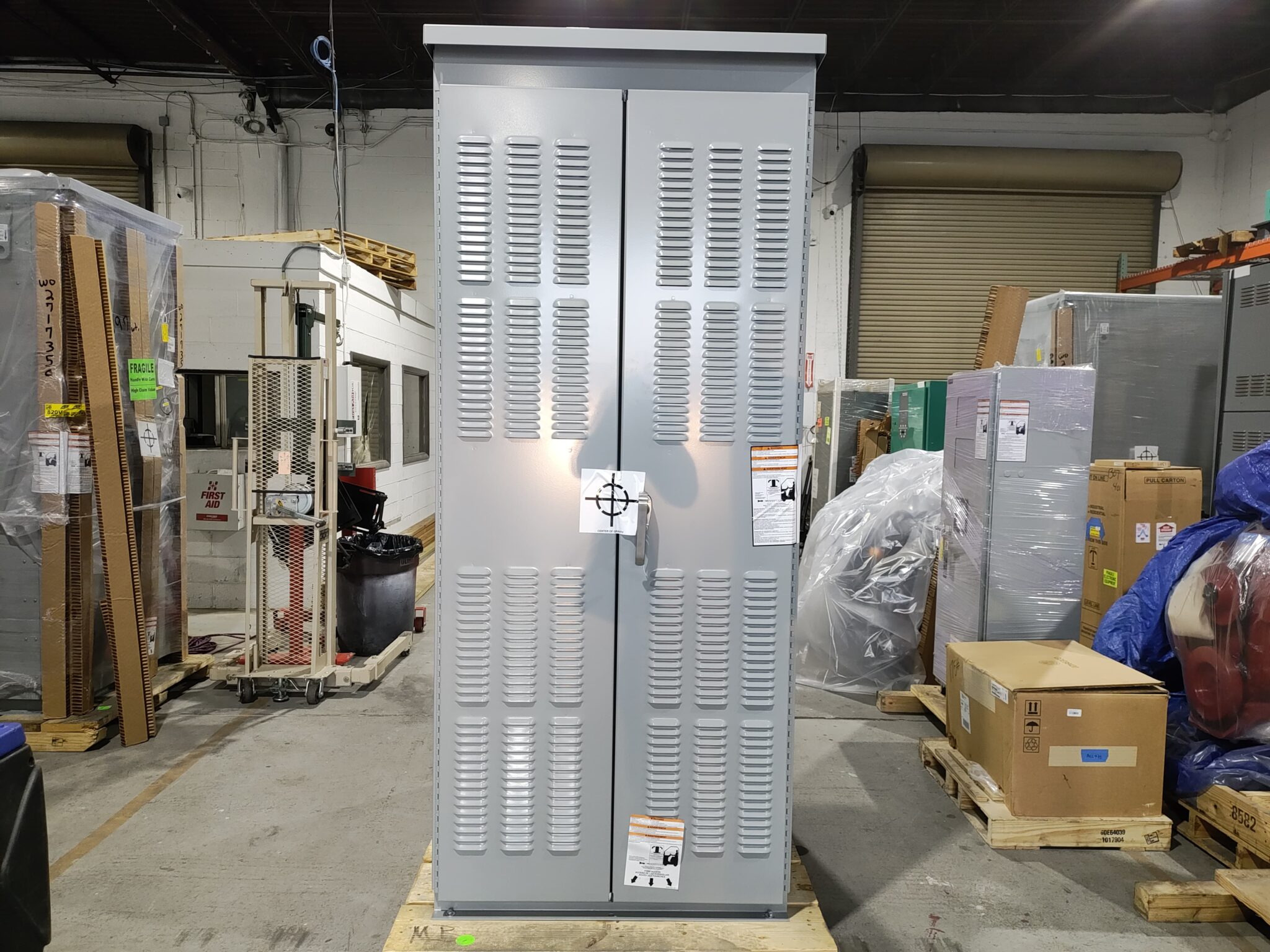 New 2000 Amp ASCO 300 Series G03AUSA32000NGXM Service Entrance Rated Automatic Transfer Switch