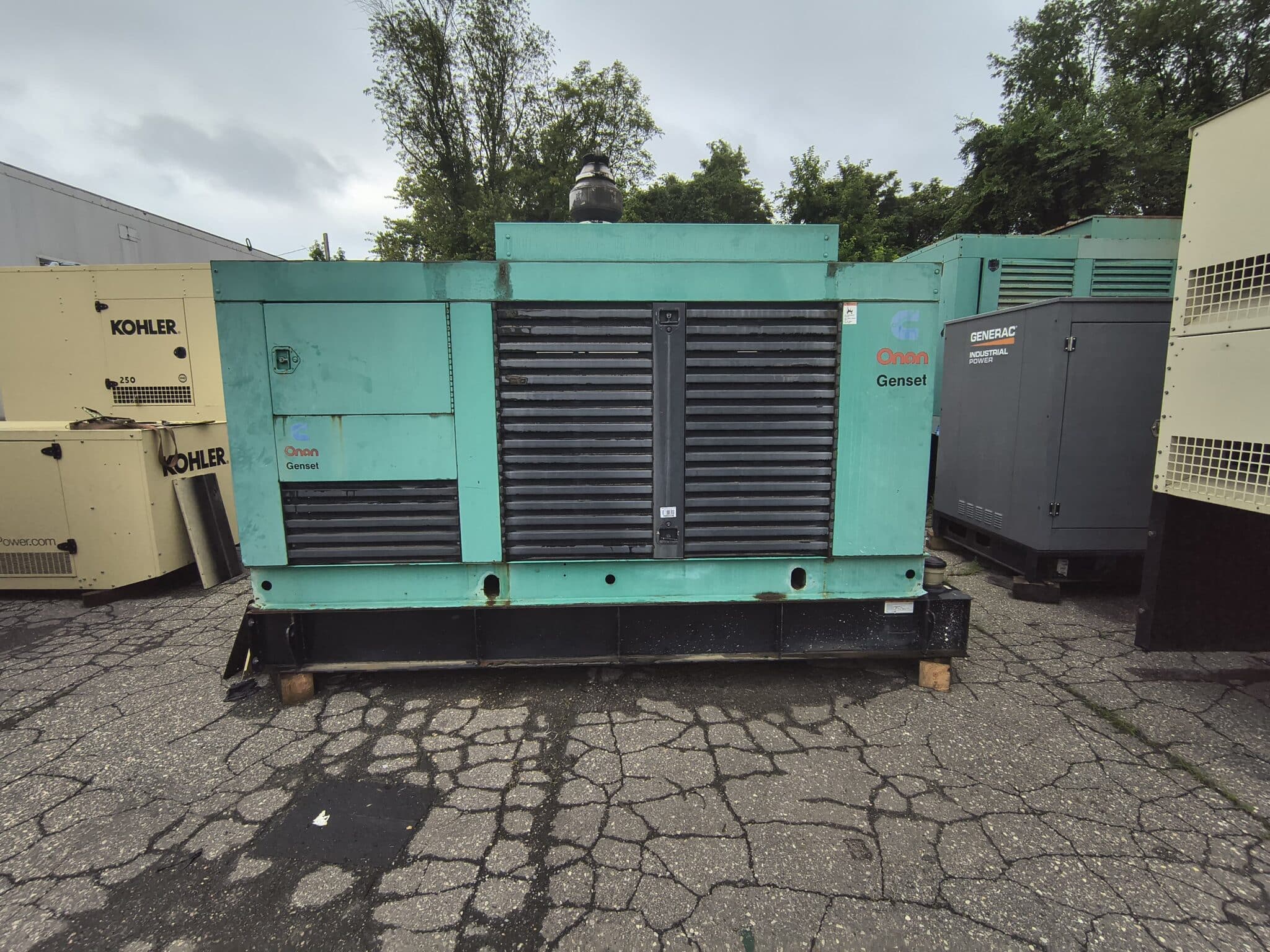 Used 250 kW Cummins 250DFAC Diesel Generator