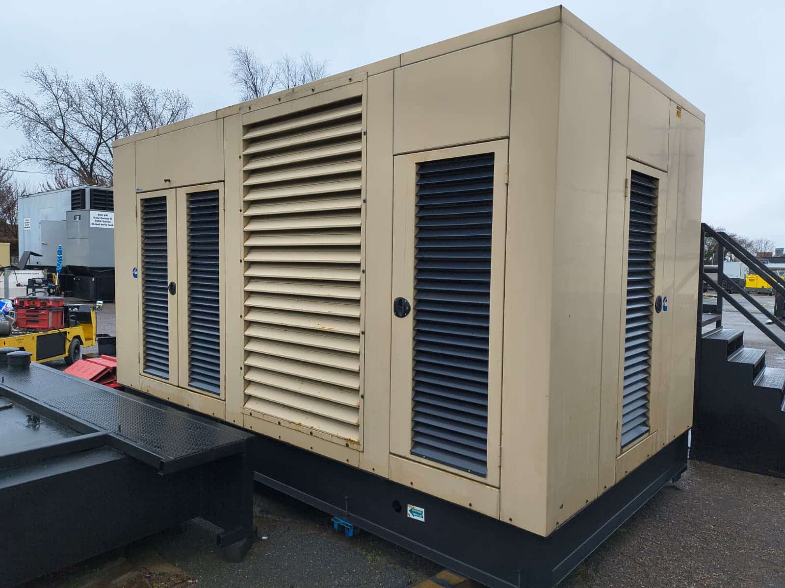 Used 625 kW Cummins GFJB Natural Gas Generator