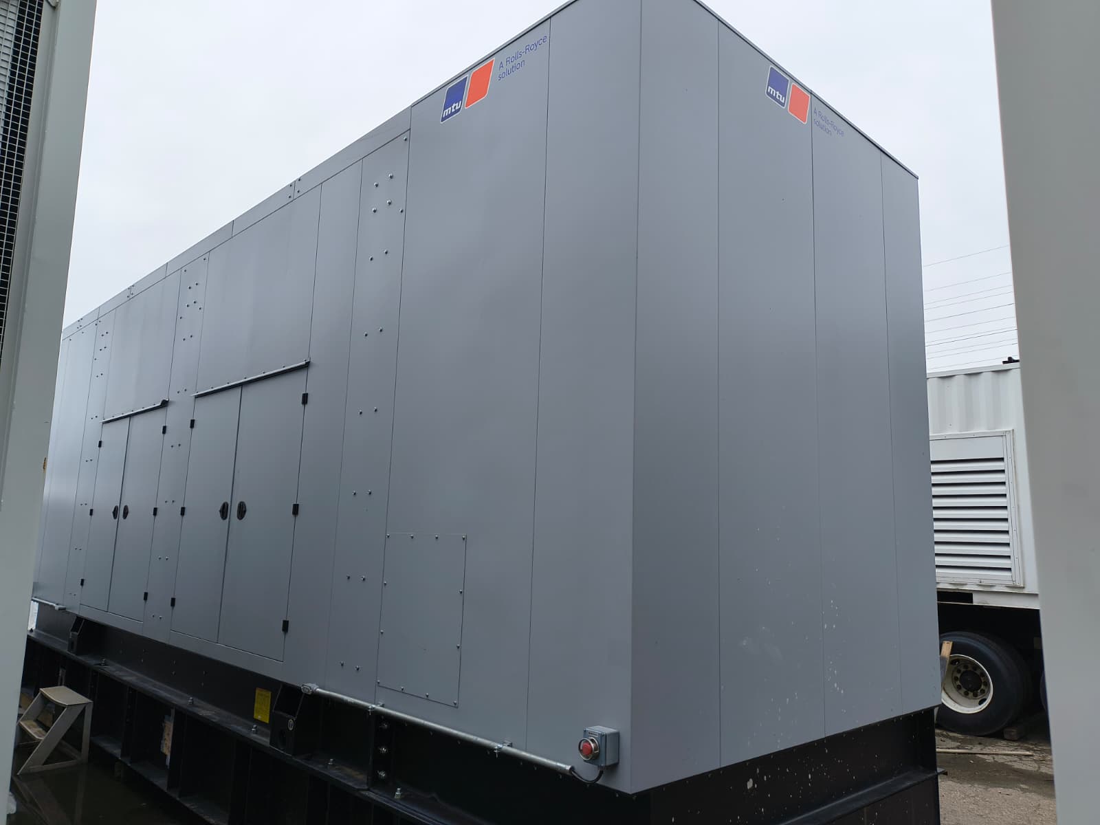 Used 1000 kW MTU 16V2000 DS1000 Diesel Generator – EPA Tier 2